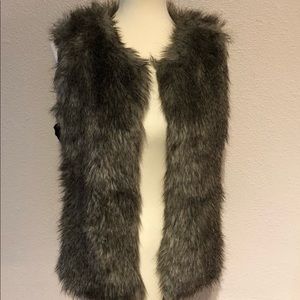 Style & Co Faux Fur Vest 💗 size small women’s 💗